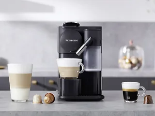 Nespresso Lattissima One – Koffiezetapparaat, One-Touch Cappuccino, Compact Melksysteem, 3 Recepten - EN510.B by De'Longhi in Black – product photo 2 of 2