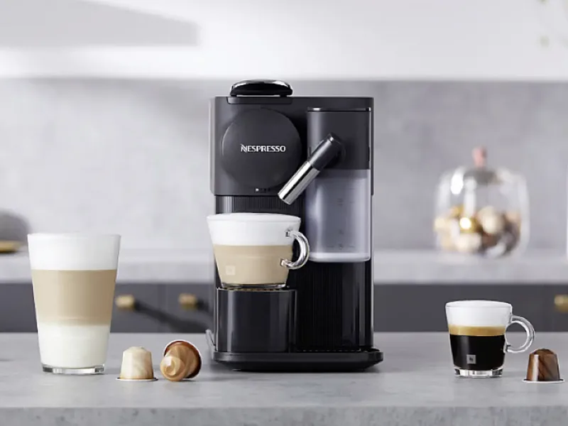 Nespresso Lattissima One – Koffiezetapparaat, One-Touch Cappuccino, Compact Melksysteem, 3 Recepten - EN510.B by De'Longhi in Black – product photo 2 of 2