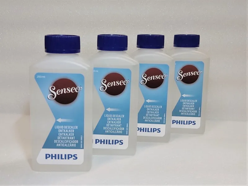 Ontkalker Senseo Koffiemachine CA6520/00 - Geschikt voor alle Senseo Toestellen - Vloeibare Ontkalker - Hersluitbare Fles - 4x 250ml van Philips in Wit – productfoto