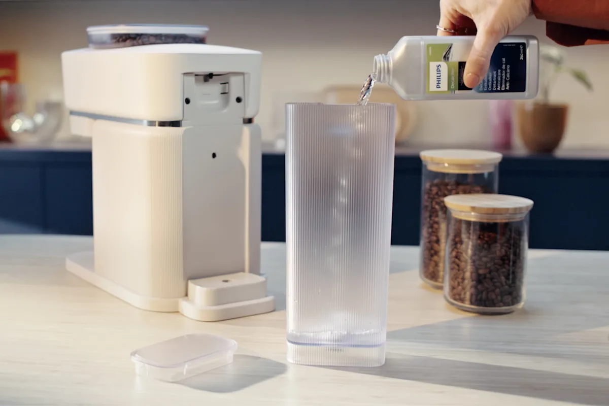 Vloeibare Ontkalker CA6700/10 - 12 x 250 ml by Philips – product photo