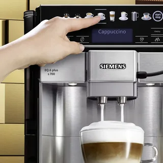 EQ6 plus s700 TE657M03DE - Volautomatische espressomachine - Zilver/Zwart van Siemens in Zwart – productfoto 2 van 4