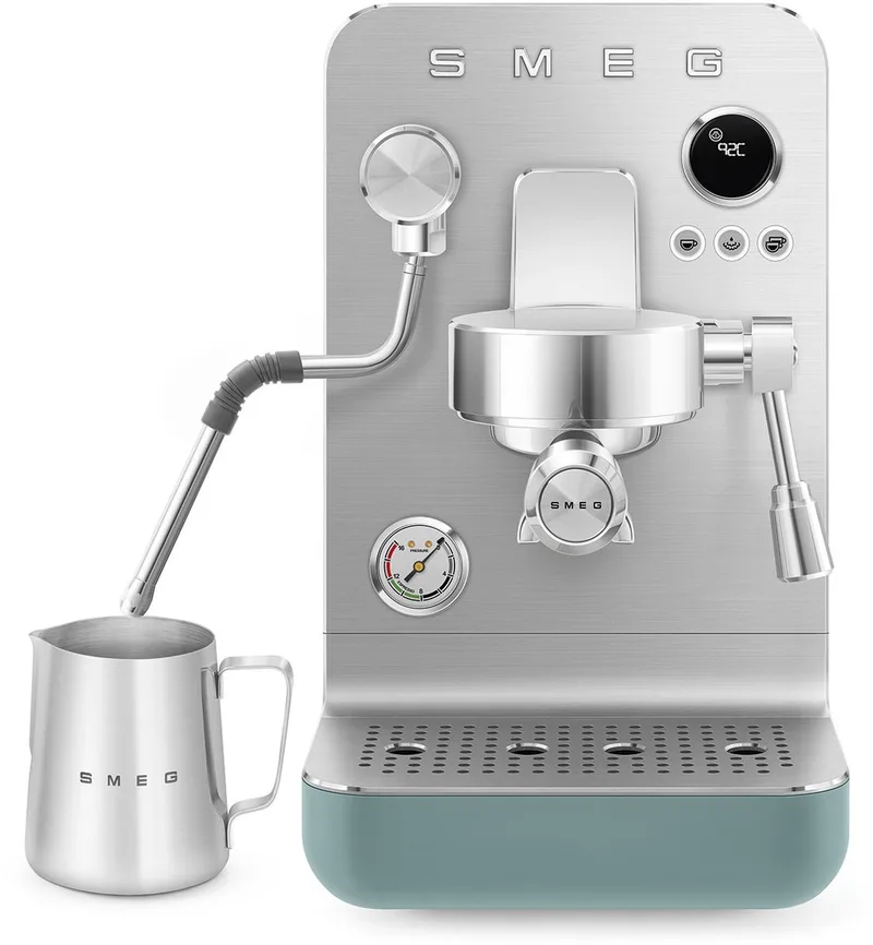 EMC02EGMEU MiniPro Handmatige Espressomachine - Pistonmachine - 15 Bar - 58 mm Filterdrager - Triple Thermoblock - PID Temperatuurregeling - Professionele Stoompijp - Collezione - Mat van Smeg in Emerald Green – productfoto